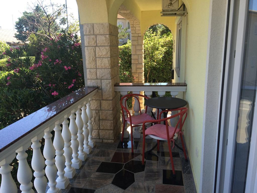 Apartment Kolundzic Novi Vinodolski Bilik gambar