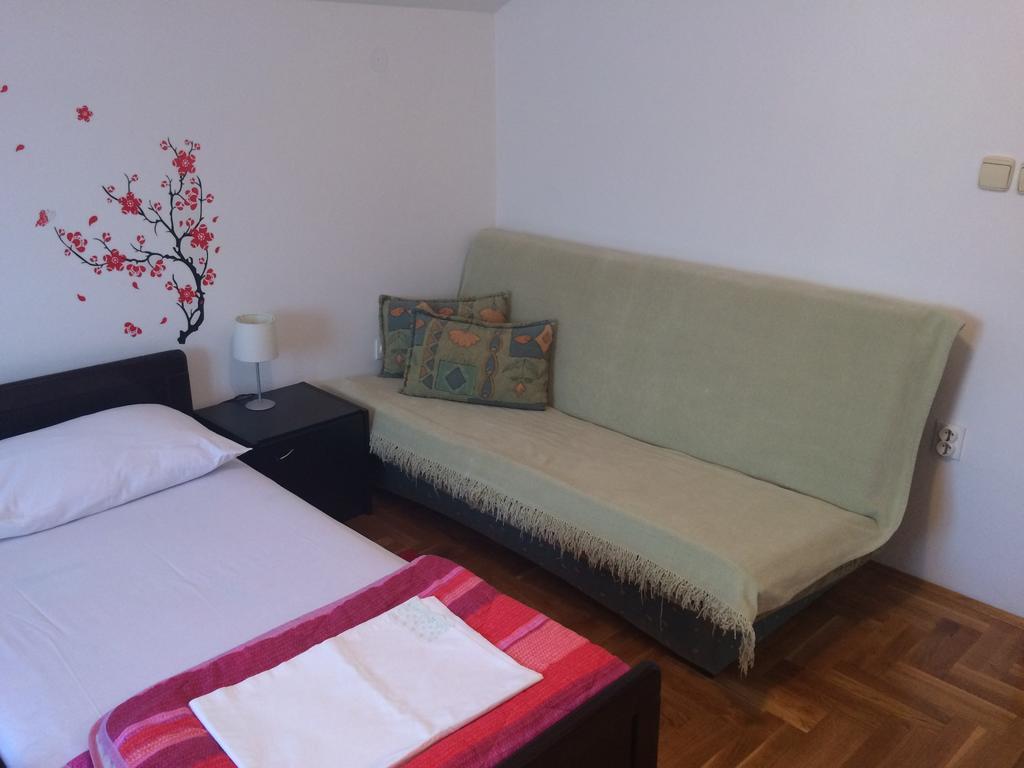 Apartment Kolundzic Novi Vinodolski Bilik gambar
